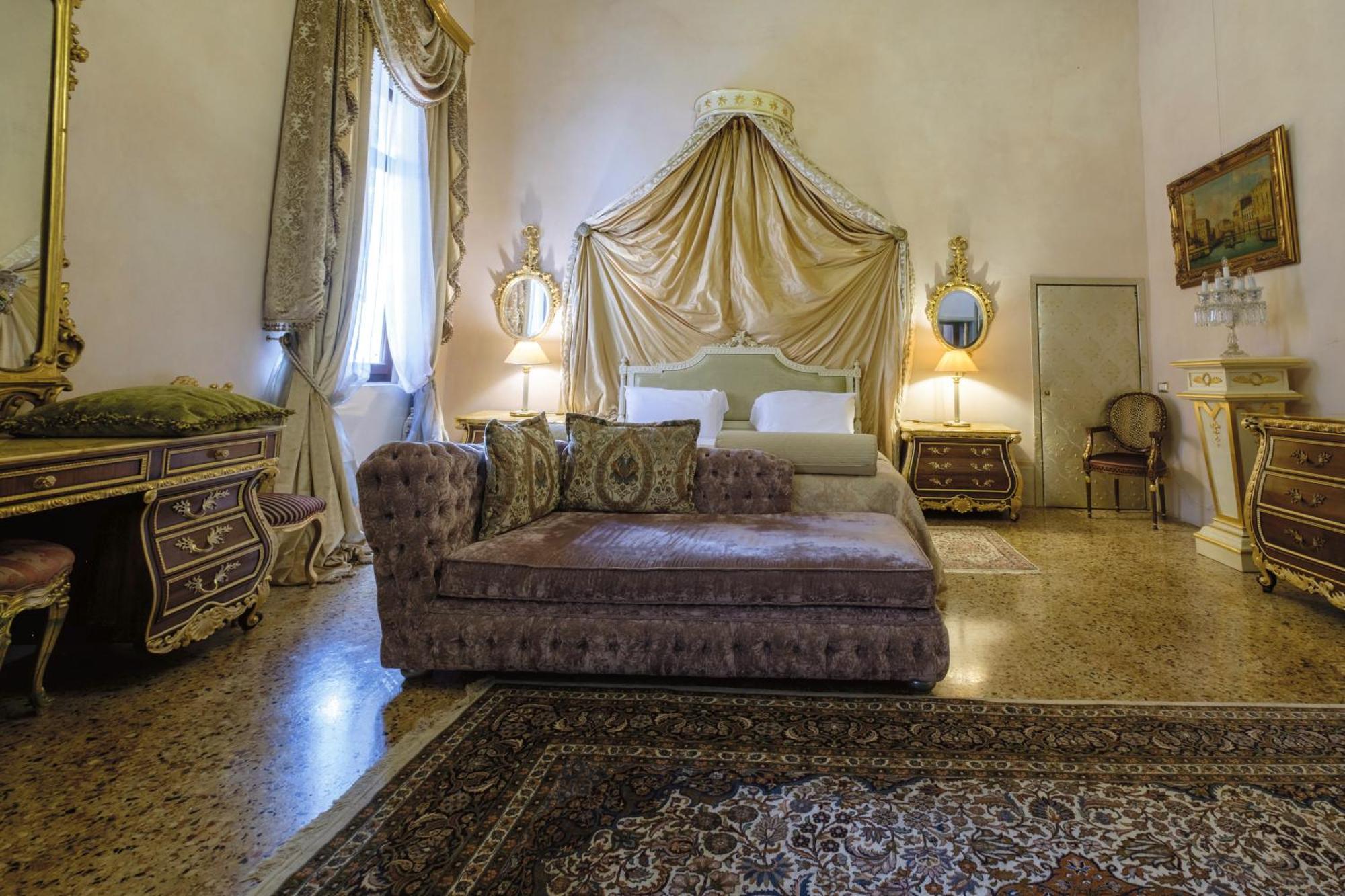 Palazzo Ca' Bernardo By Francesco Molon Hotel Venesia Bagian luar foto