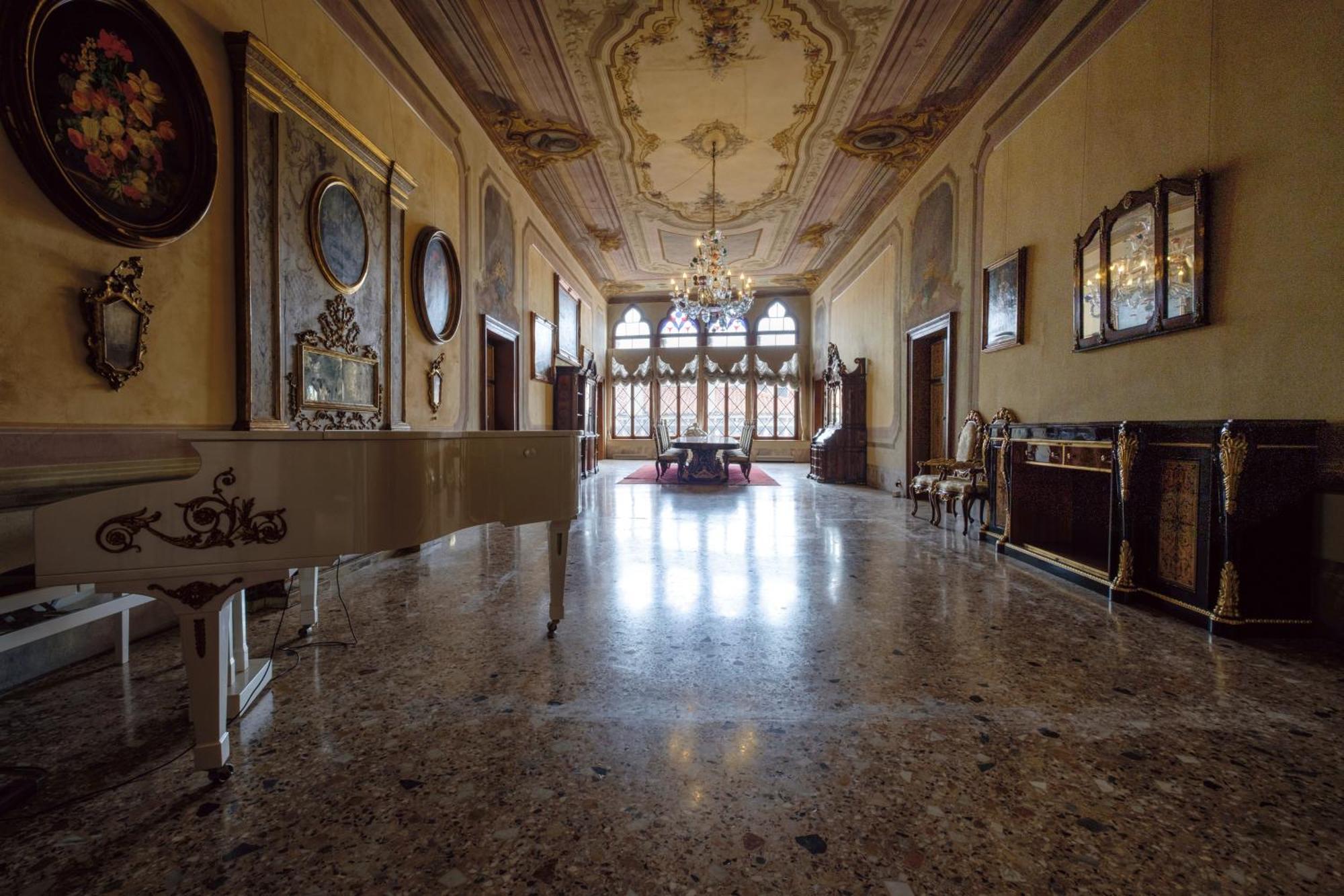 Palazzo Ca' Bernardo By Francesco Molon Hotel Venesia Bagian luar foto