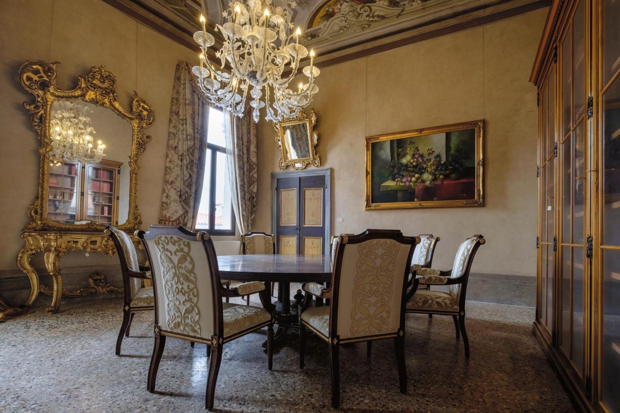 Palazzo Ca' Bernardo By Francesco Molon Hotel Venesia Bagian luar foto