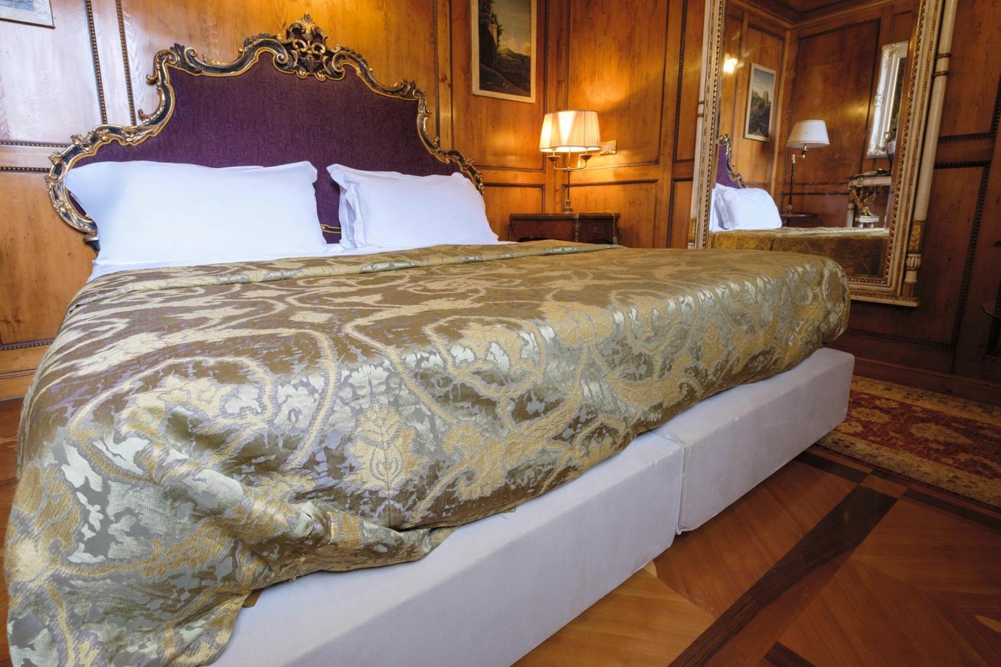 Palazzo Ca' Bernardo By Francesco Molon Hotel Venesia Bagian luar foto