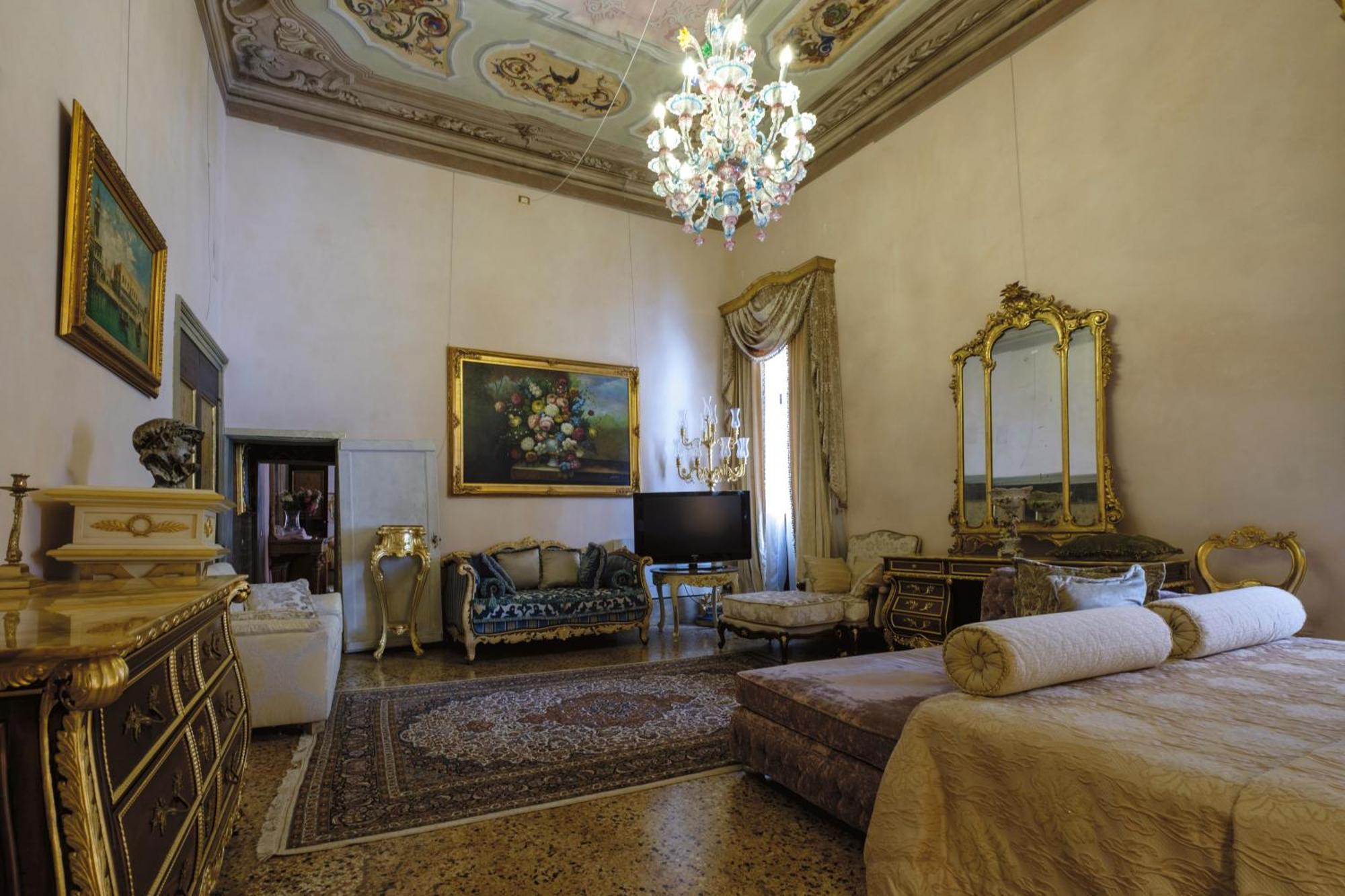 Palazzo Ca' Bernardo By Francesco Molon Hotel Venesia Bagian luar foto
